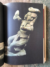 Load image into Gallery viewer, Mexico: A History in Art. By Bradley Smith
