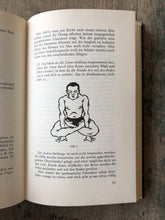 Load image into Gallery viewer, Das klassische Yoga-Lehrbuch Indiens, Hatha-Yoga Pradipika. Translated from the Sanskrit and with commentary by Hans-Ulrich Reiker
