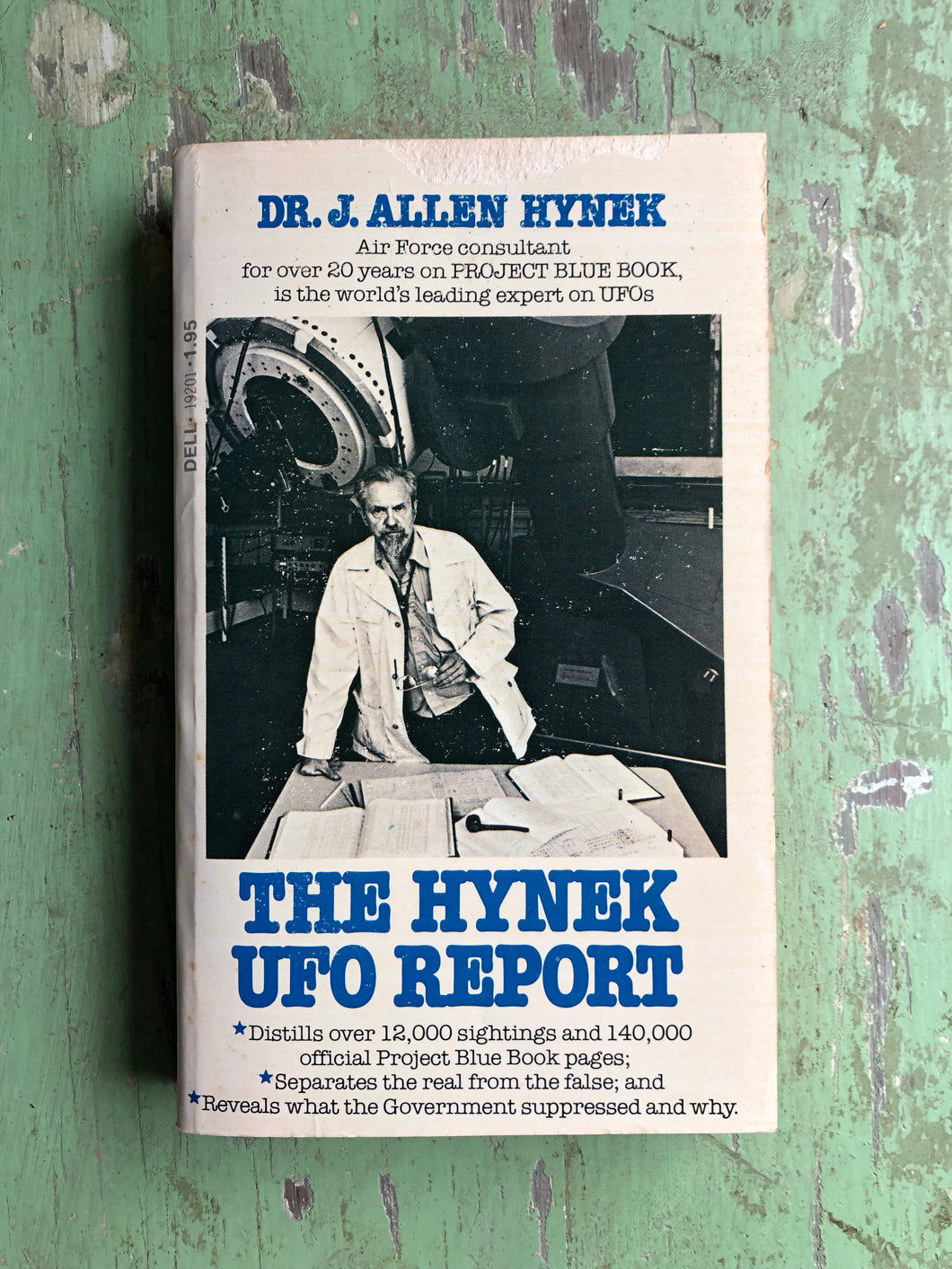 The Hynek UFO Report by Dr. J. Allen Hynek